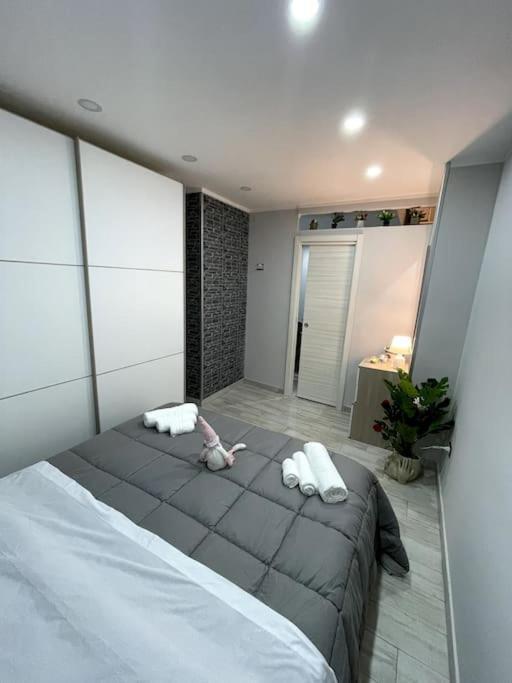 White House Spacca Napoli Экстерьер фото
